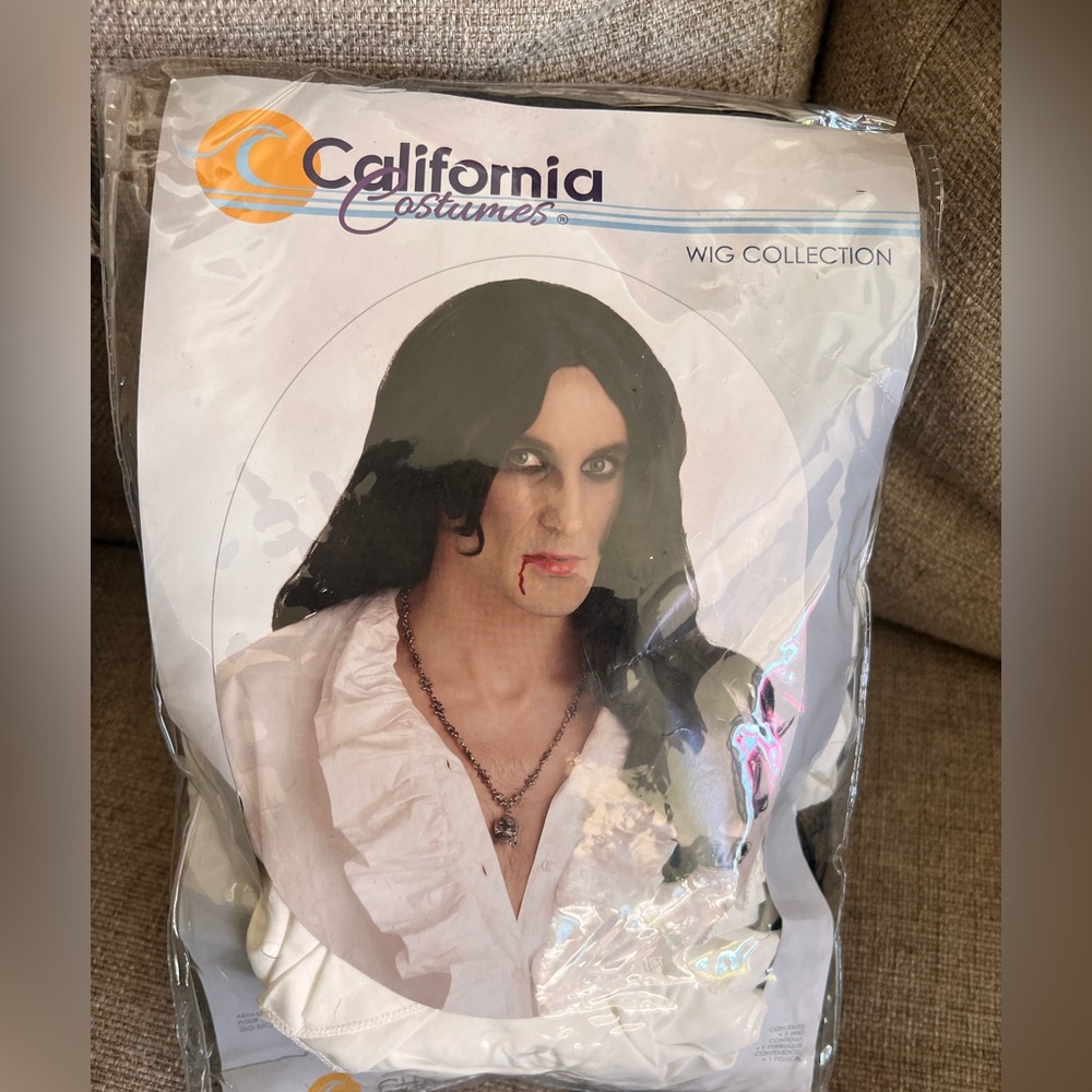 California Costumes Men's Old World Vampire Wig & White Ruffle Vintage Shirt M